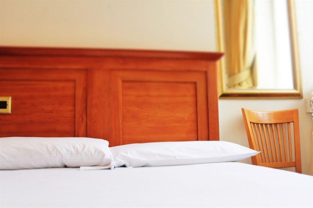 Lynams Hotel دبلن المظهر الخارجي الصورة
